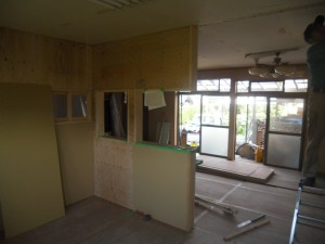 木工事が完了しました。２部屋を１８畳のＬＤＫに改装工事　鹿児島県霧島市Ｊ様邸