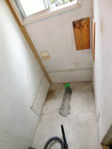 鹿児島県　姶良市　Ｅ様邸　トイレリフォーム工事　和式から洋式トイレ　ＴＯＴＯ　ＨＶ